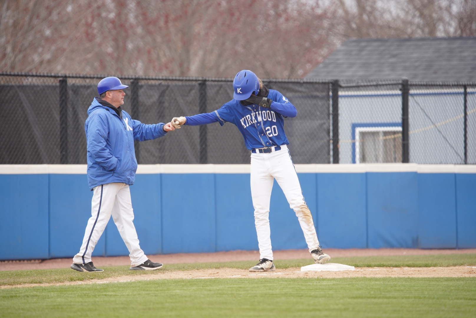 SIMPSON SWATS 3 HOMERS AS EAGLES ROLL