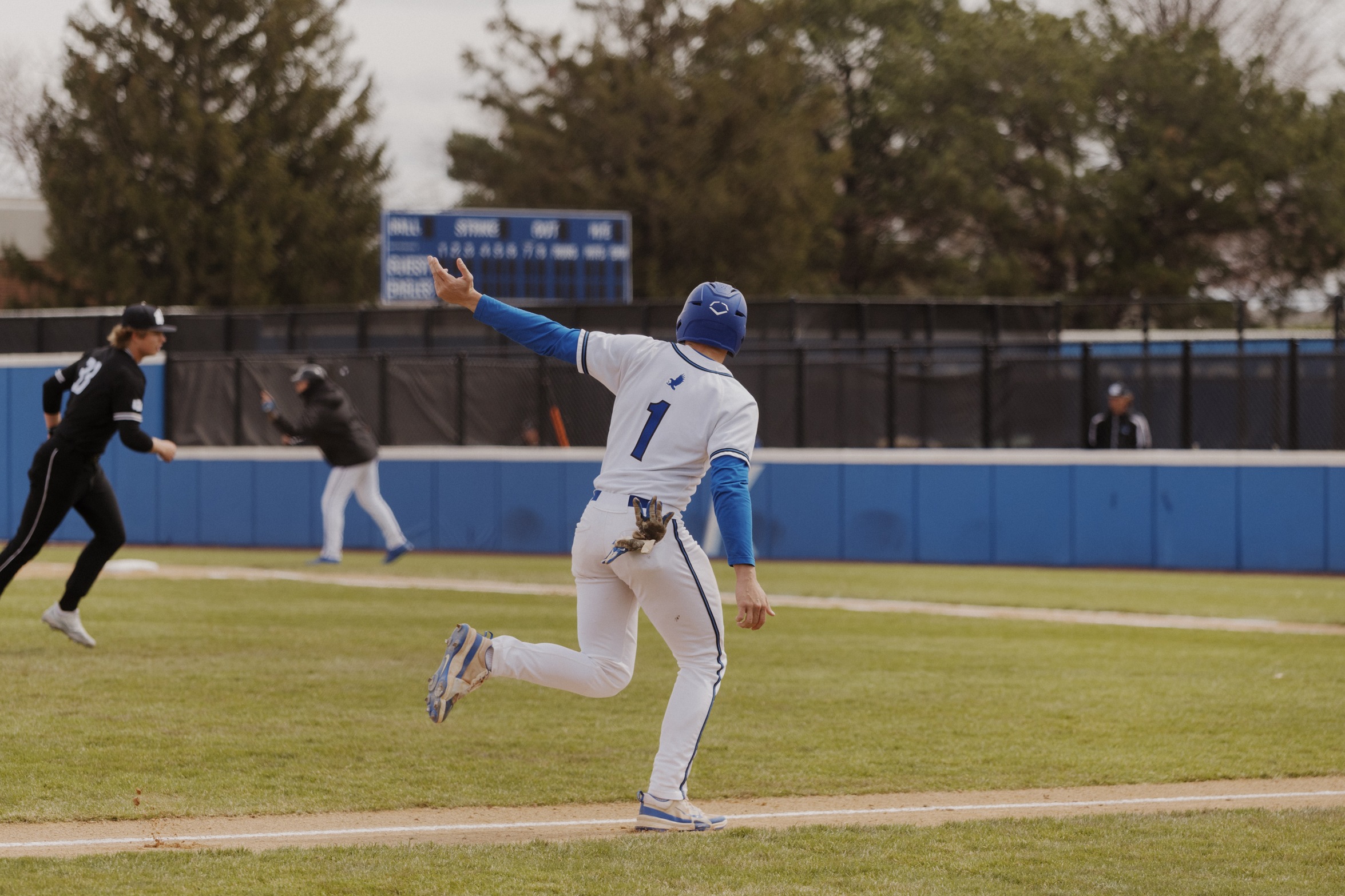 Kirkwood Outlasts Southwestern in Extra-Inning Thriller