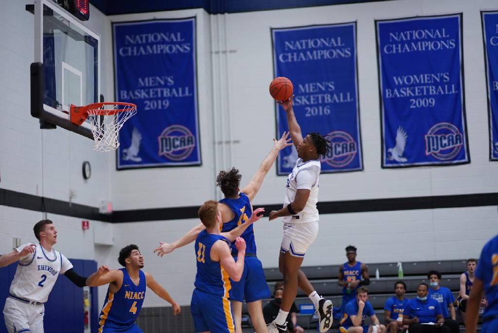 No.20 Eagles claim regional opener