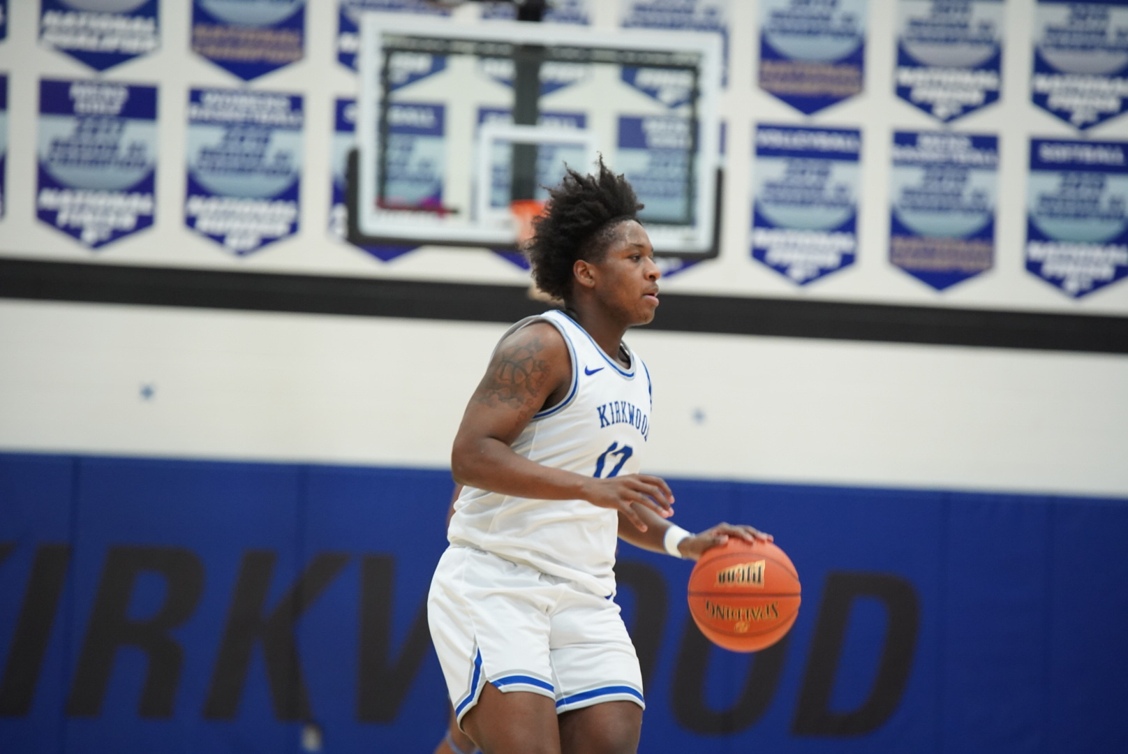 WINNING STREAK ENDS FOR NO.9 EAGLES