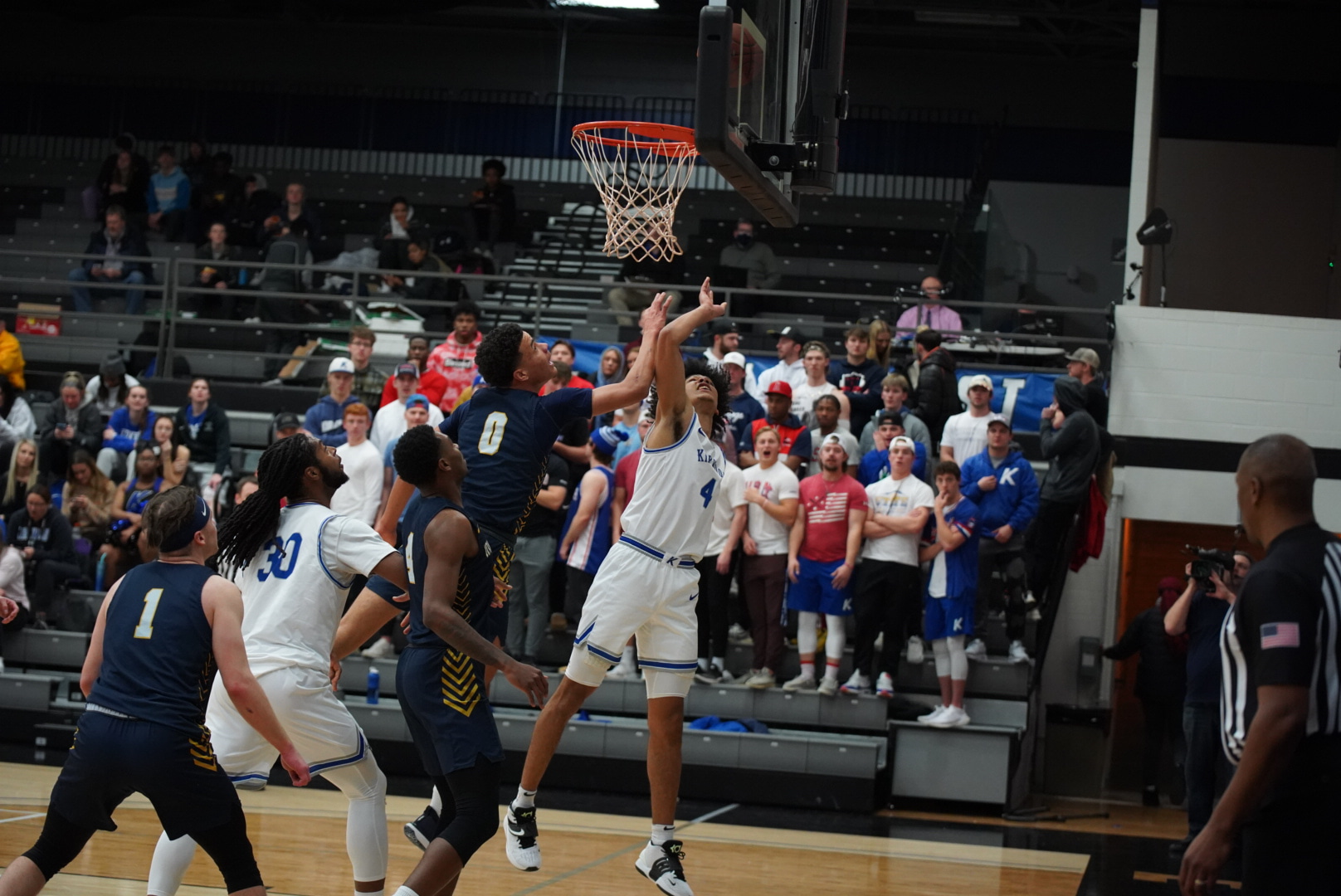EAGLES CLAIM 8TH WIN IN ROW