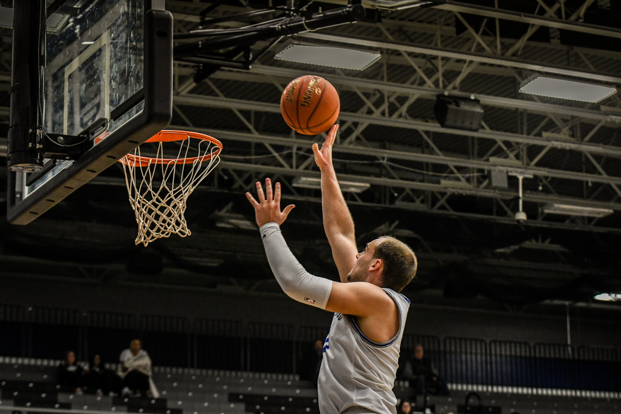 NO.6 KIRKWOOD MEN TOP REIVERS
