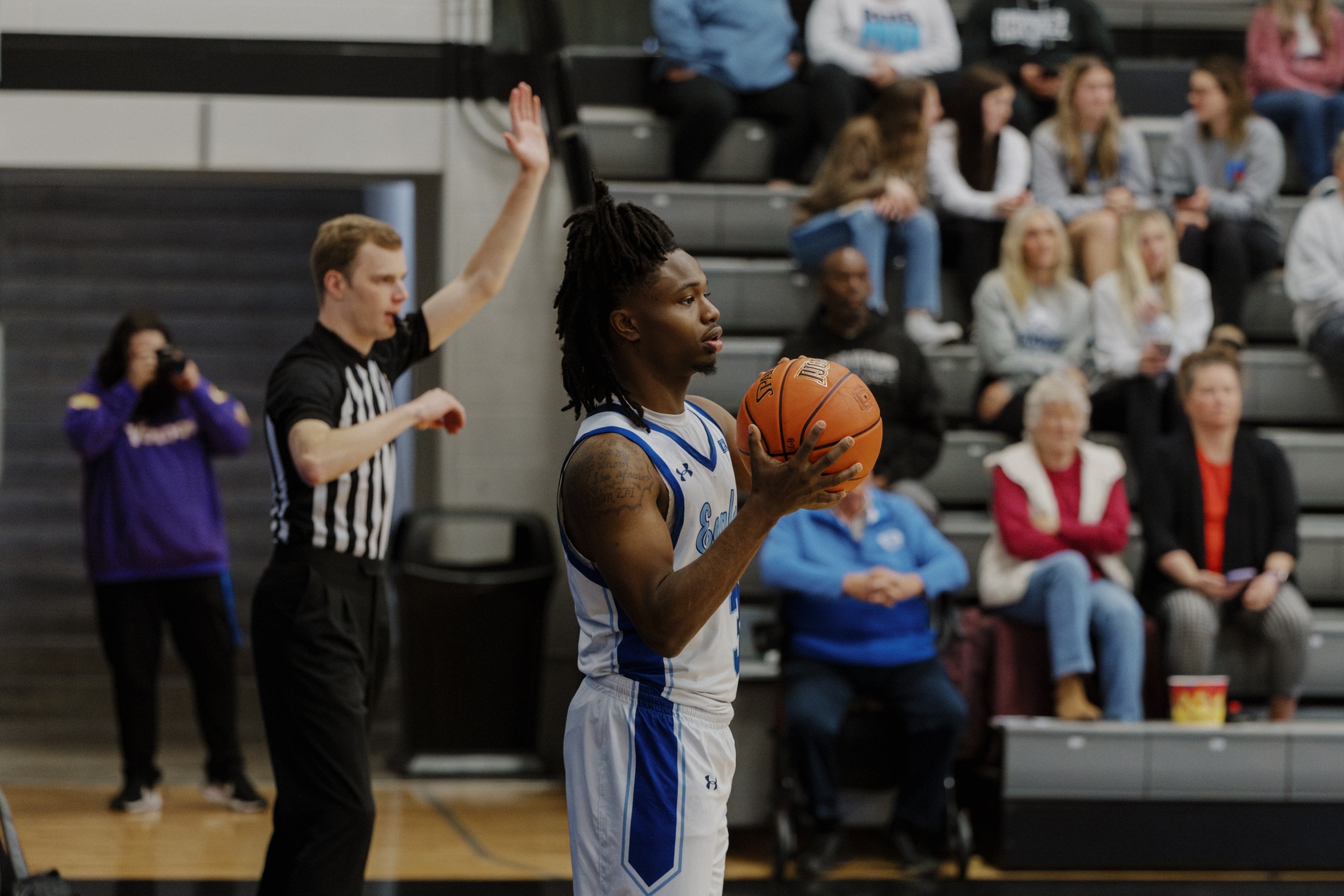 #18 Kirkwood Dominates in Marshalltown, Cruises to 95&ndash;65 Road Win