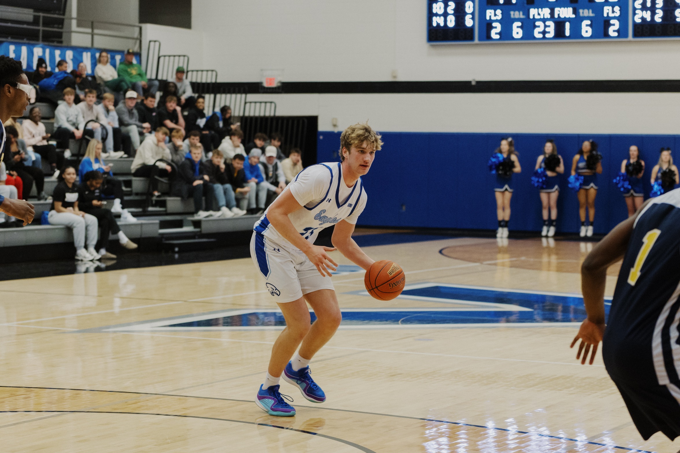 #1 Eagles Soar to 2&ndash;0 Start with Dominant Win Over Grand View JV