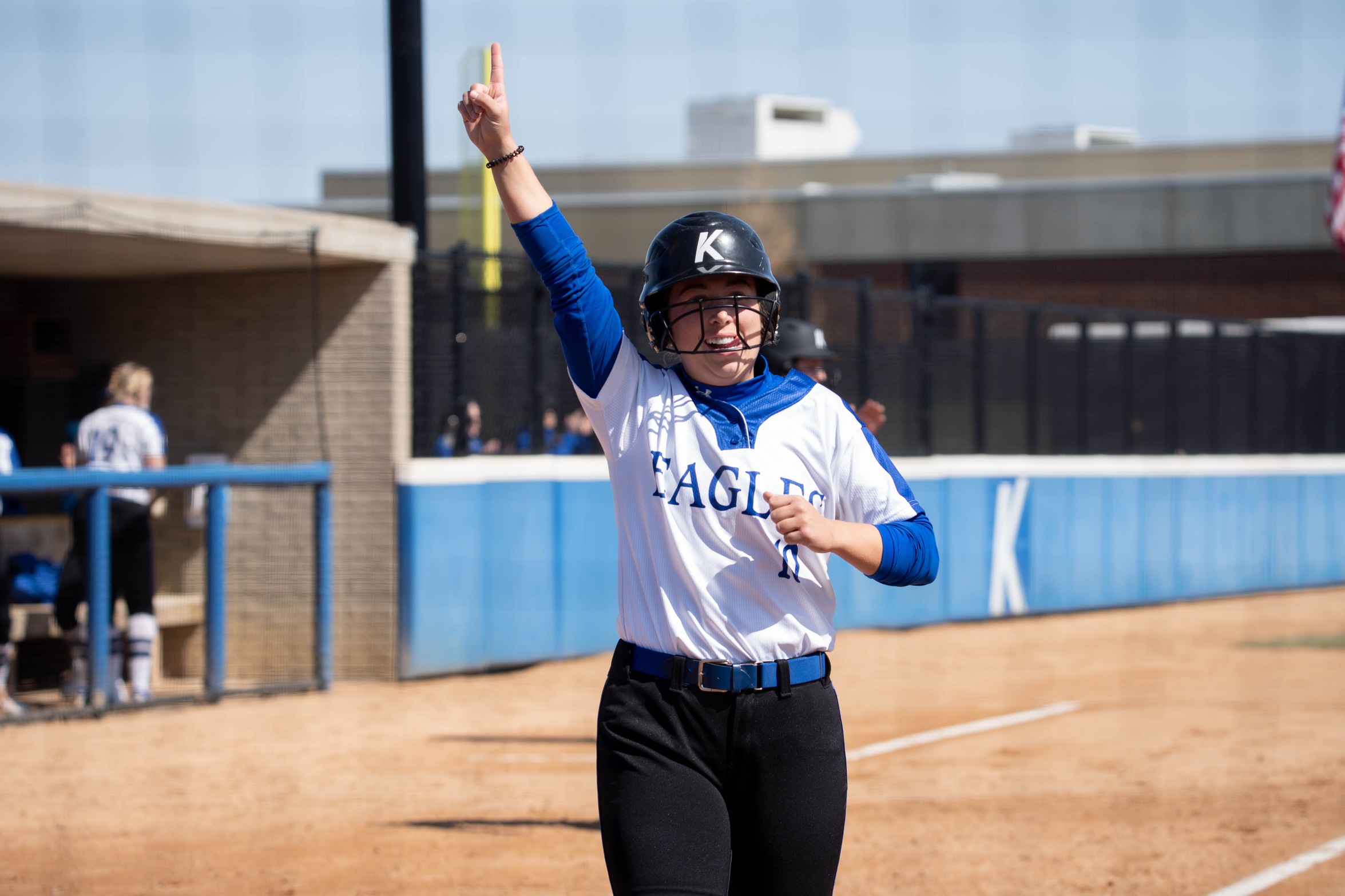 KCC softball sweeps Reivers away