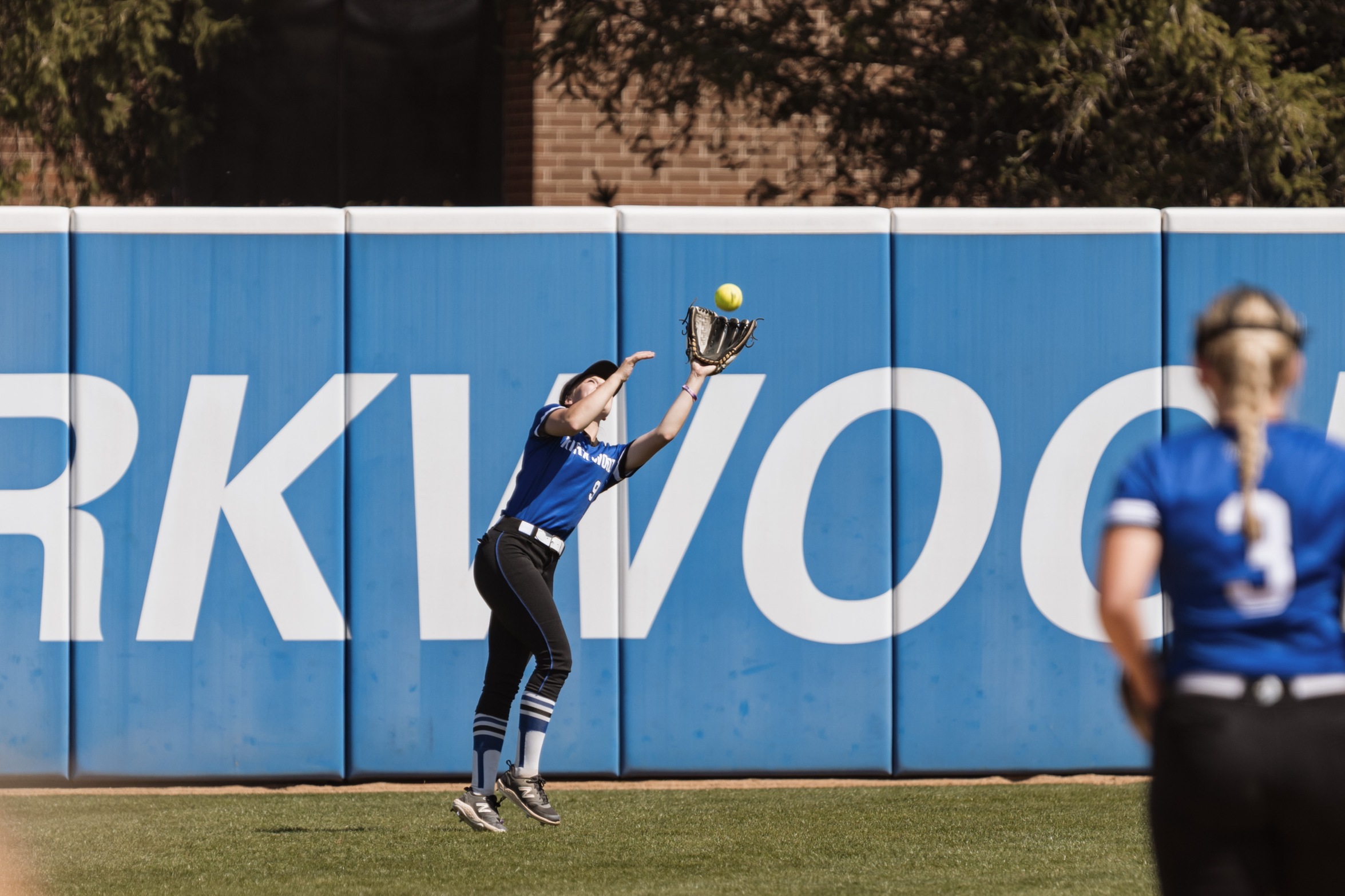 #11 Eagles Finish Kansas Trip 5-1
