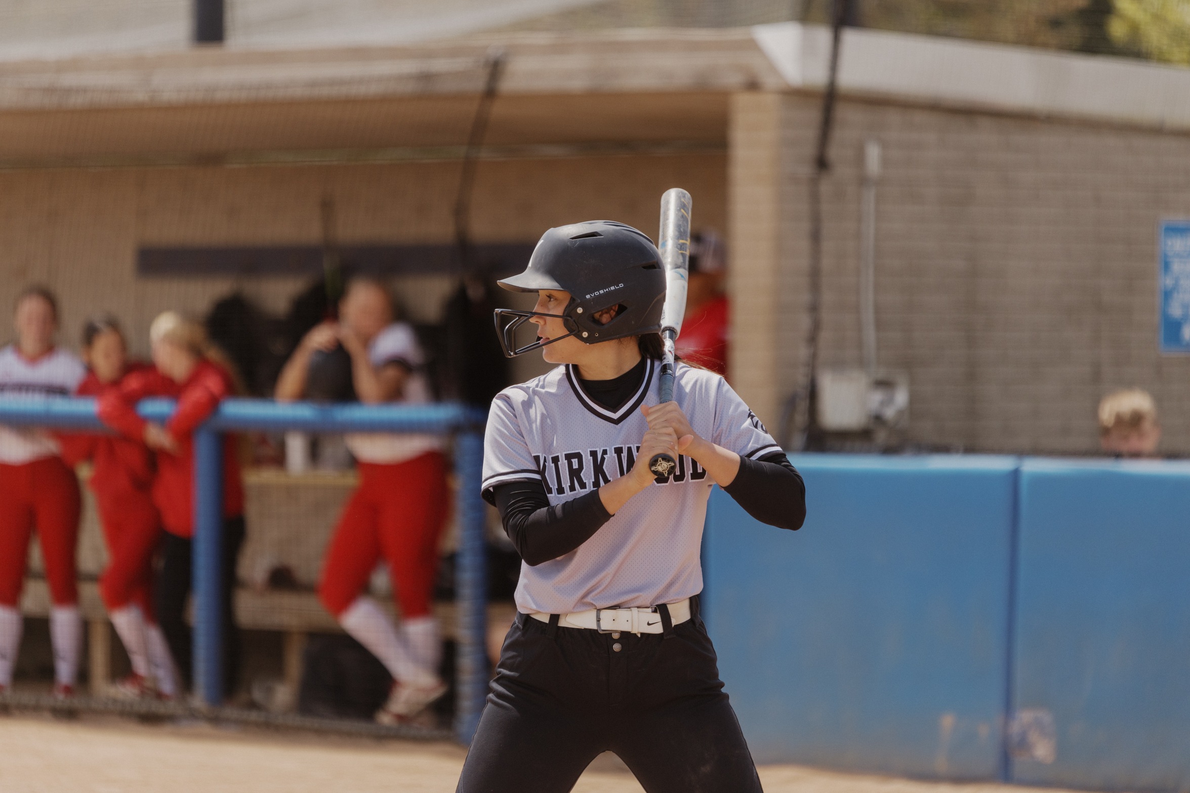 Eagles Split Doubleheader, Hand #4 Jones First Loss of the Season
