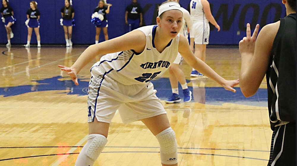 No. 2 Eagles Win 8th Straight