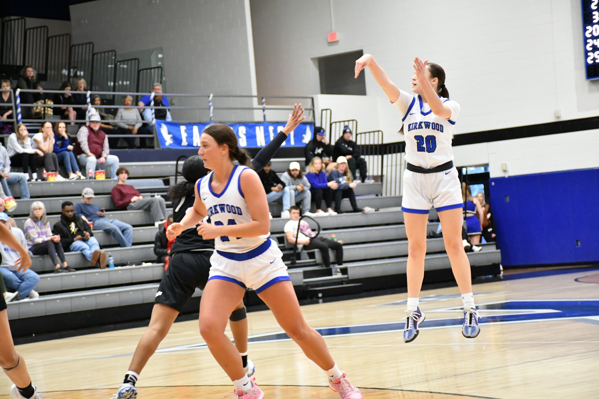 #2 Eagles Triumph Over Trojans