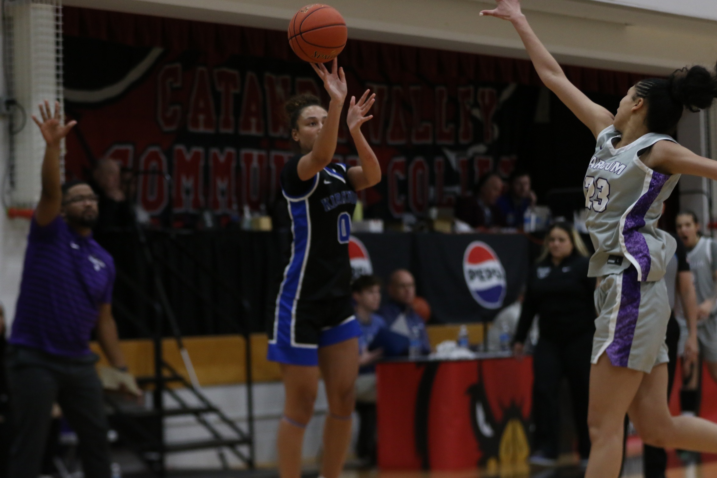Eagles Clamp Down, Punch Ticket to National Semifinals