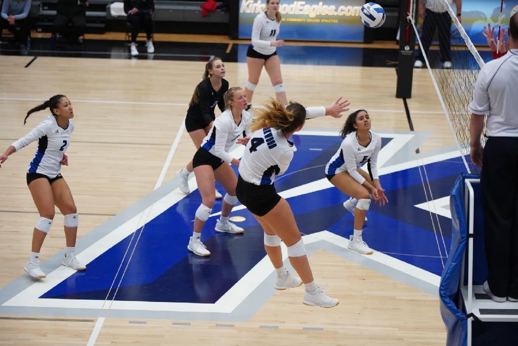 No.7 Eagles bump off Southeastern