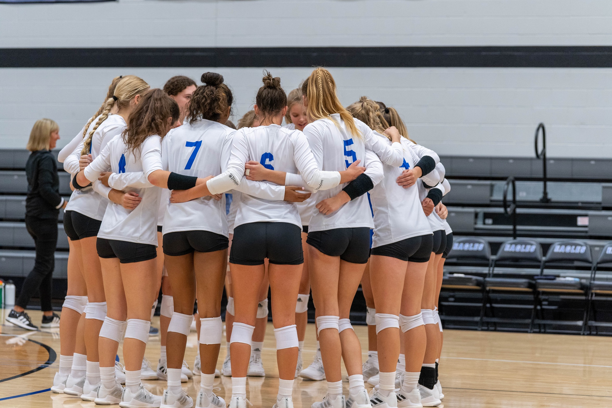 NO.8 EAGLES WIN 3 MATCHES IN NEBRASKA