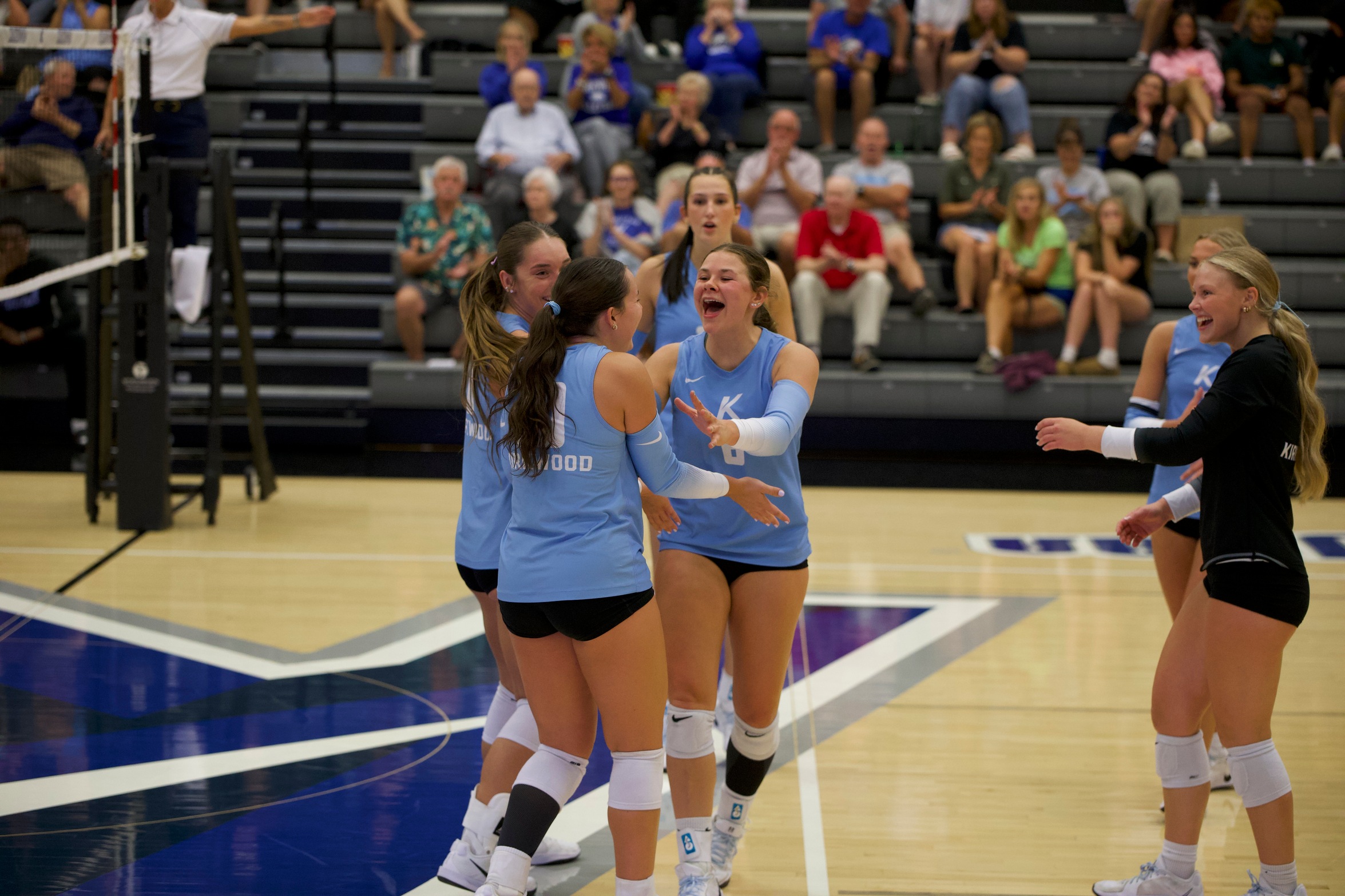 Eagles Top Lakers 3-0