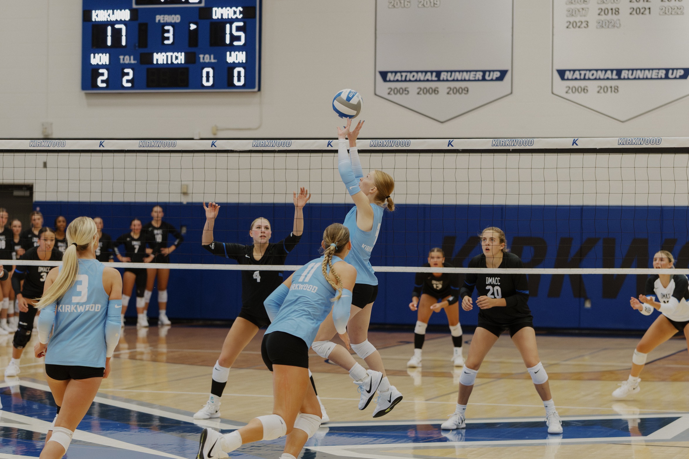 No. 4 Eagles Sweep Southwestern, Stay Perfect in ICCAC Play